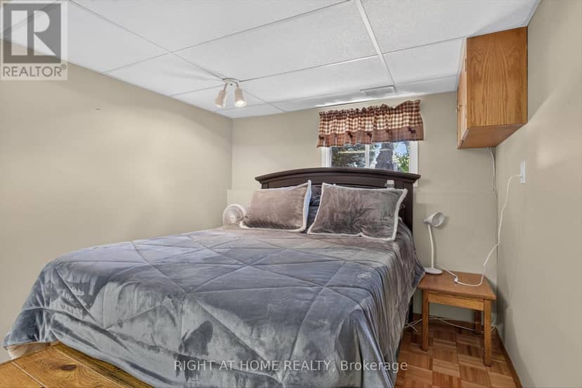 1077 Danita Boulevard — photo 21 of 35