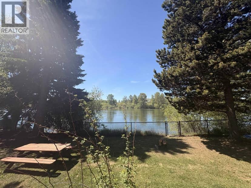 330 REID DRIVE, Vanderhoof
