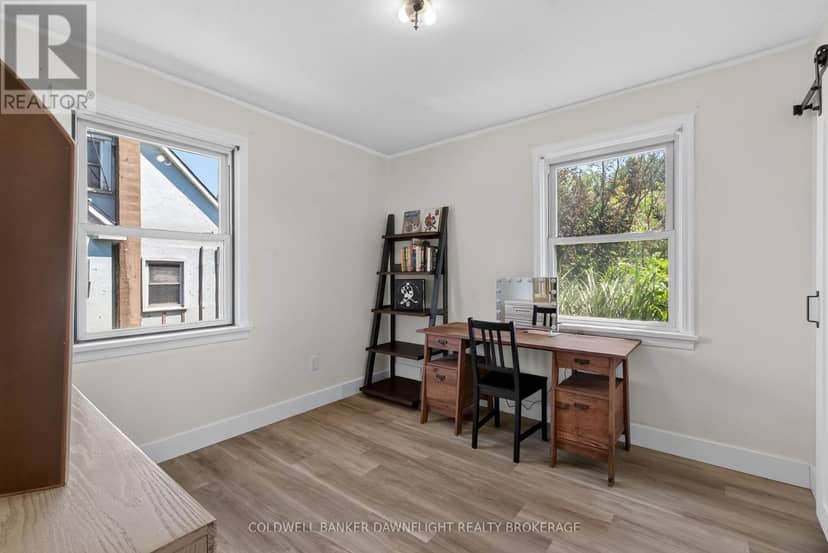 126 Centre Street — photo 19 of 40