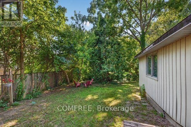 190 Rathowen Street — photo 33 of 40