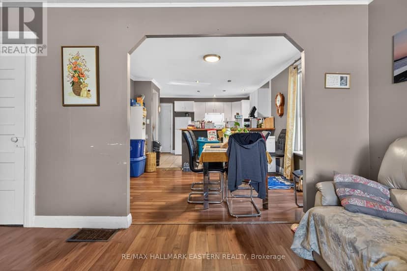 714 Chamberlain Street — photo 12 of 40