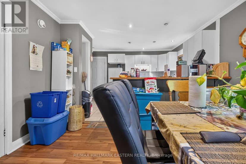 714 Chamberlain Street — photo 14 of 40