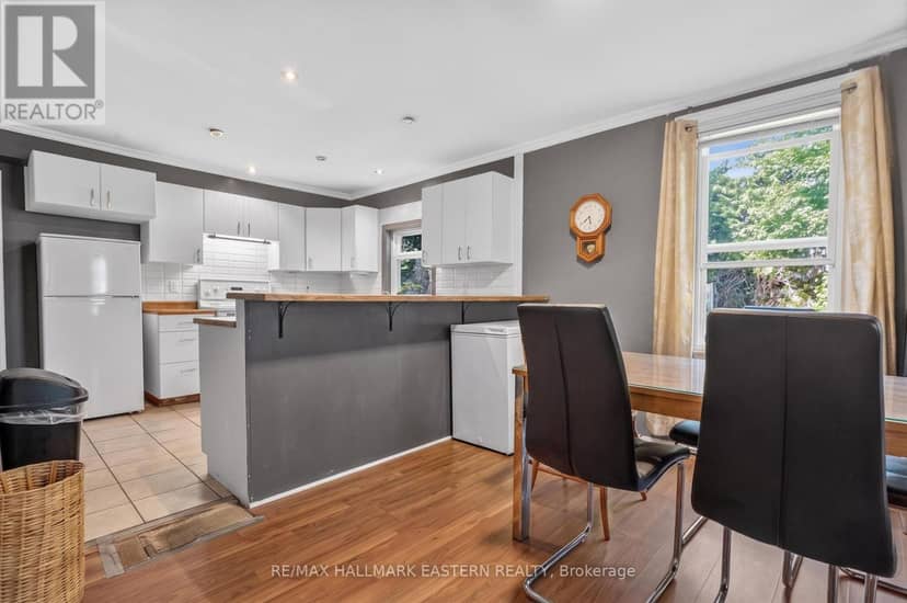 714 Chamberlain Street — photo 15 of 40