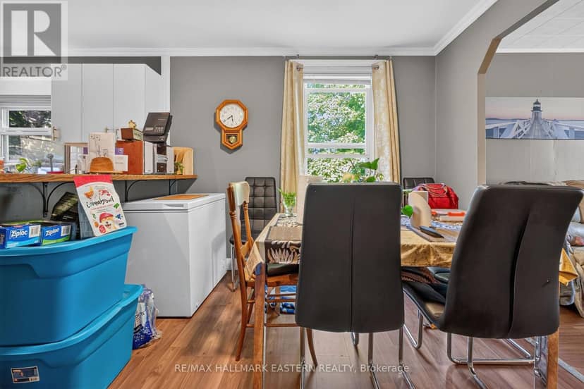 714 Chamberlain Street — photo 16 of 40