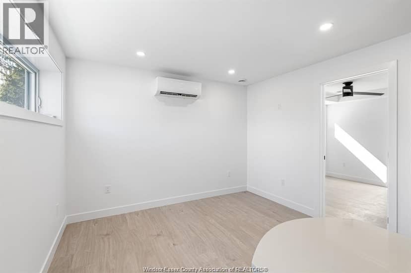 2041 Seneca Street — photo 34 of 40