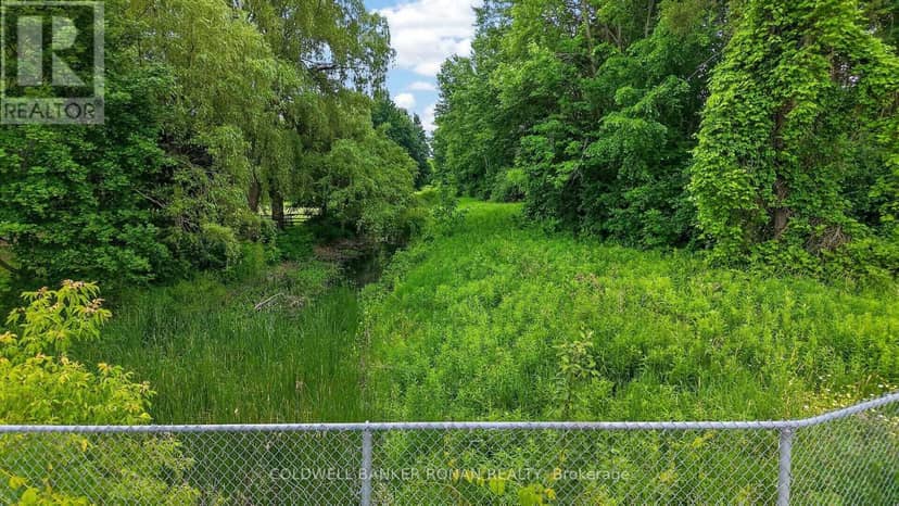 15 English Drive — photo 13 of 17