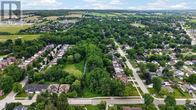 15 English Drive — photo 16 of 17