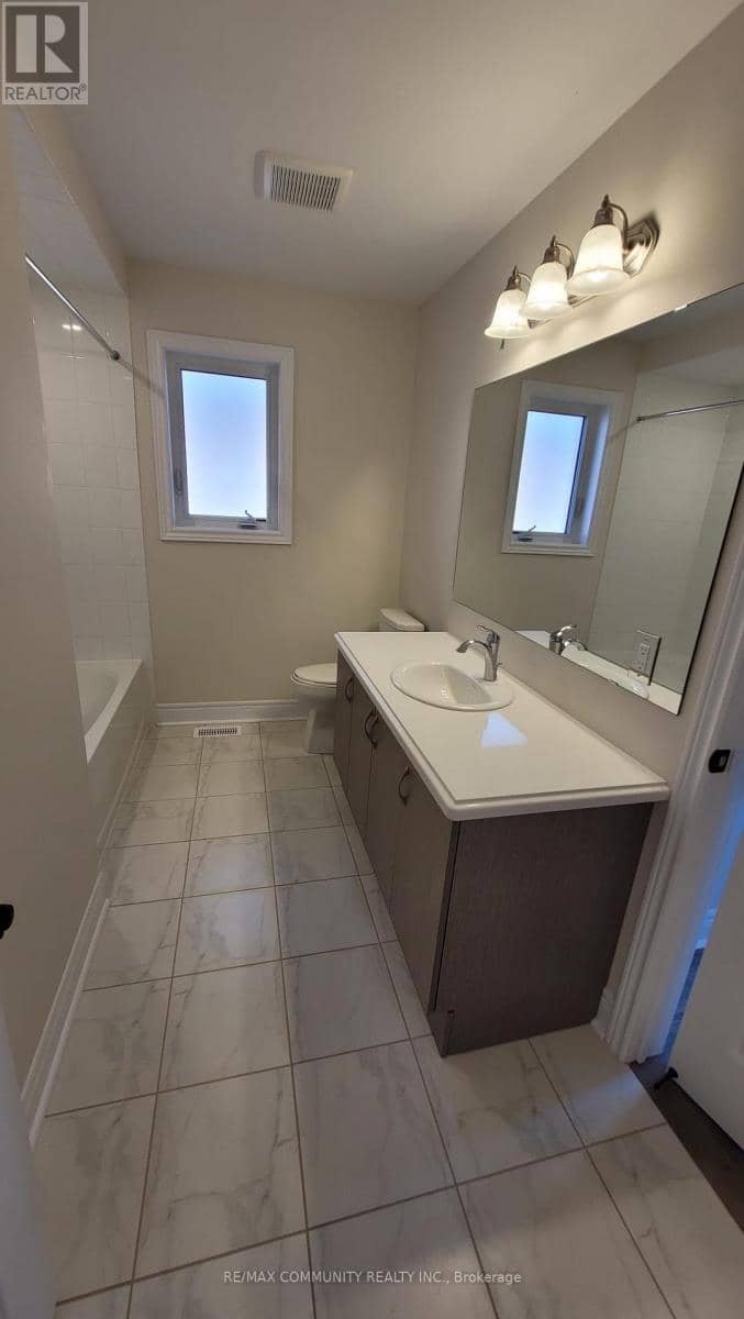 18 Walworth Street — photo 3 of 40