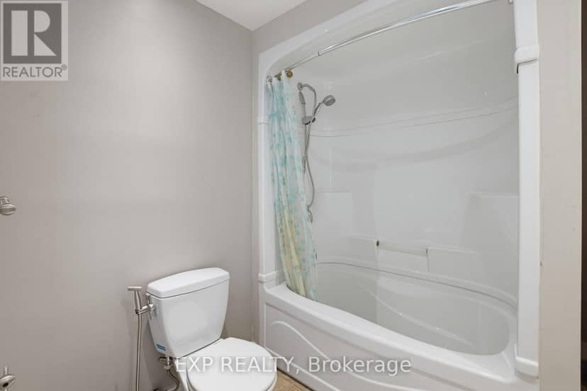 121 Mount Pleasant Avenue — photo 12 of 40