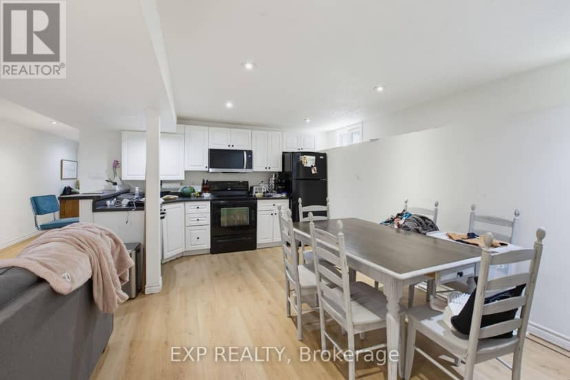 121 Mount Pleasant Avenue — photo 32 of 40