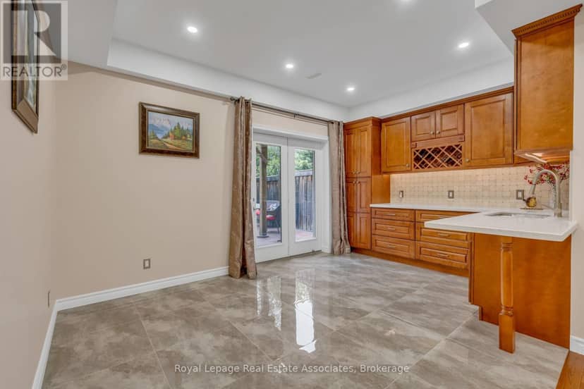 26 Silver Pond Drive — photo 37 of 40