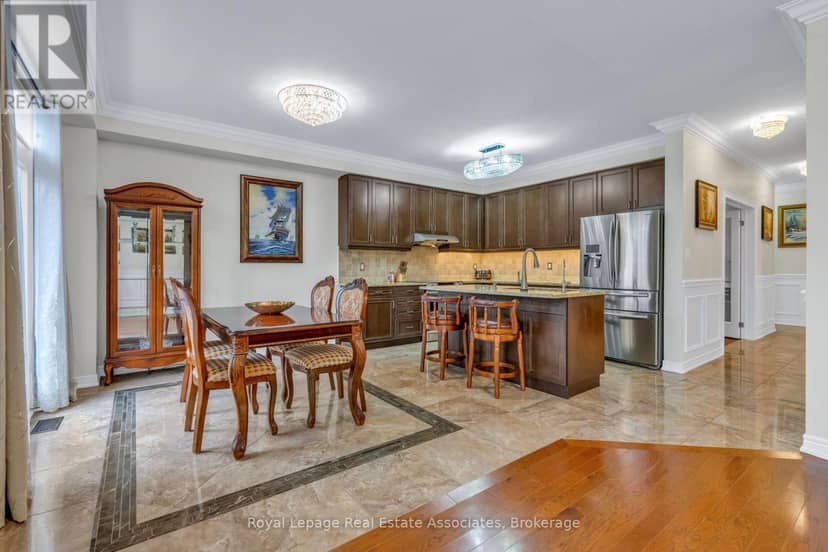 26 Silver Pond Drive — photo 8 of 40