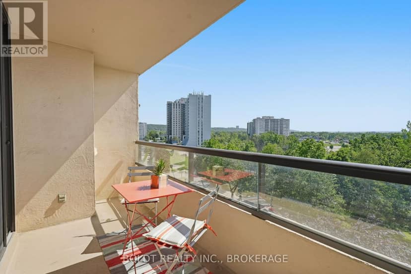 702 - 3 Towering Heights Boulevard — photo 15 of 40