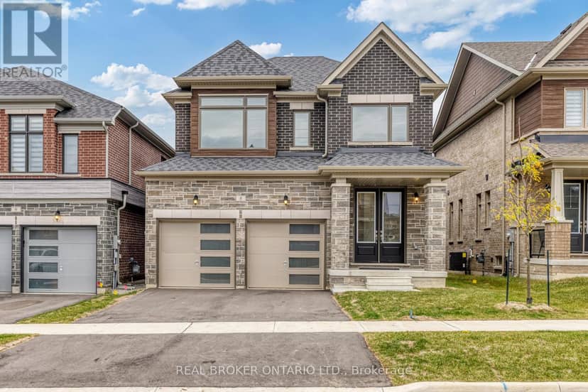 8 Daisy Street — photo 1 of 32