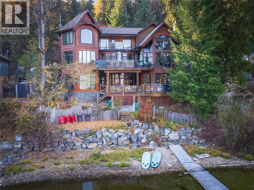 1722 WEST LAKE Drive, Christina Lake