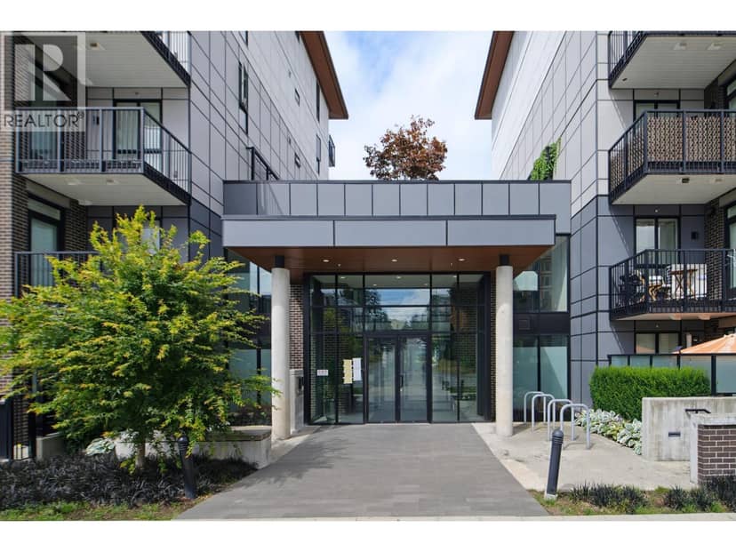 220 750 DOGWOOD STREET, Coquitlam