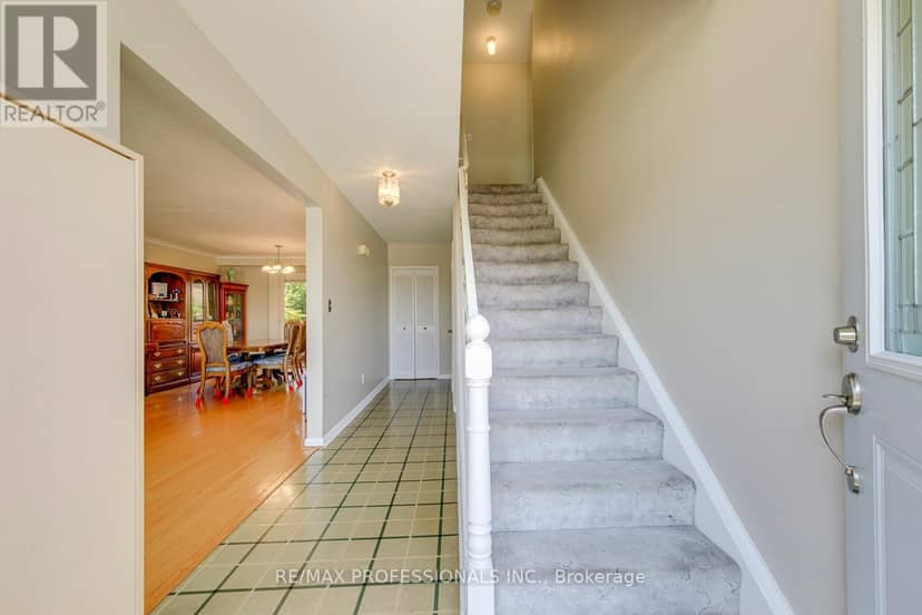 256 Wellesworth Drive — photo 12 of 30