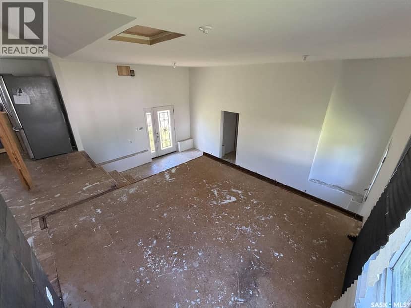 295 Ensign STREET — photo 8 of 40