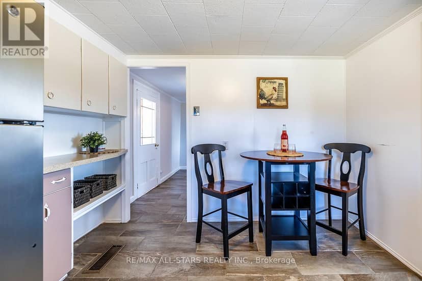 16865 Ridge Road — photo 19 of 40