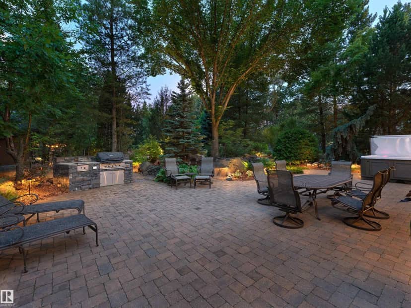 237 Wilson Ln NW, Edmonton, photo 3