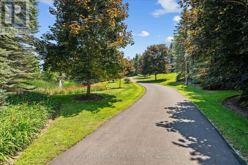 10090 Pineview Trail, Milton, photo 3