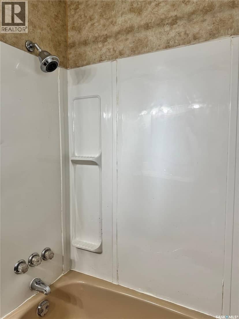 1157 Cameron STREET — photo 10 of 17