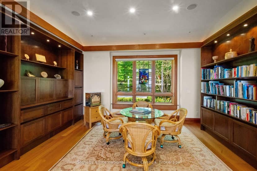 250 Gordon Drive — photo 14 of 40