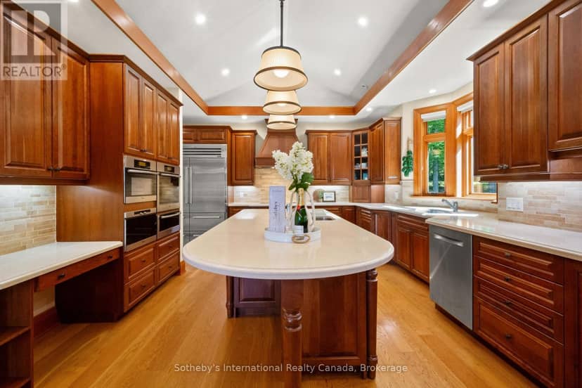 250 Gordon Drive — photo 22 of 40