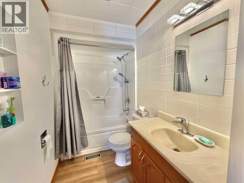 779 Mackeny Street — photo 12 of 32
