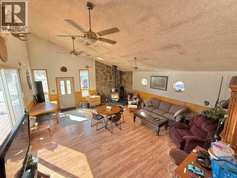 779 Mackeny Street — photo 11 of 32