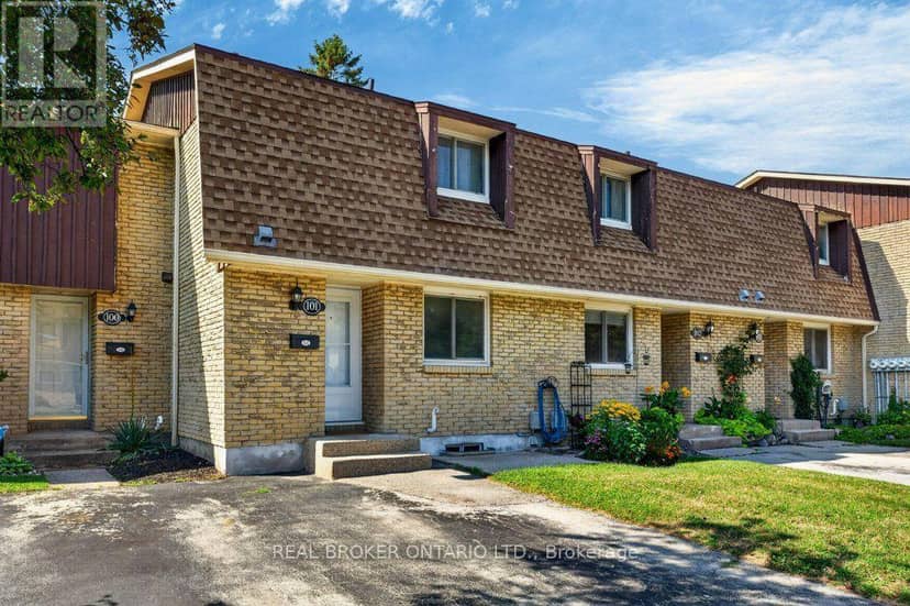 101 - 50 Lakeshore Road — photo 3 of 40