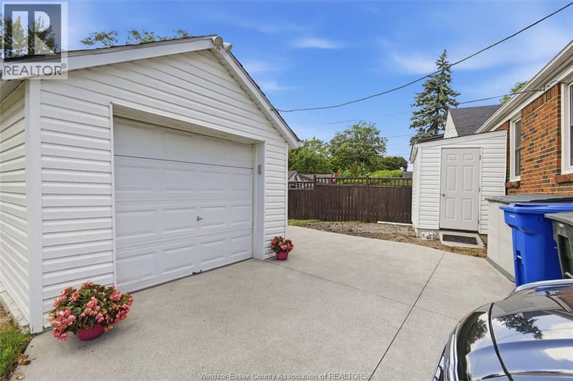 889 Patrice Drive — photo 29 of 32