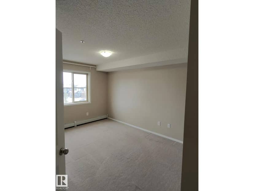 #303 1060 McConachie Bv NW, Edmonton, photo 3