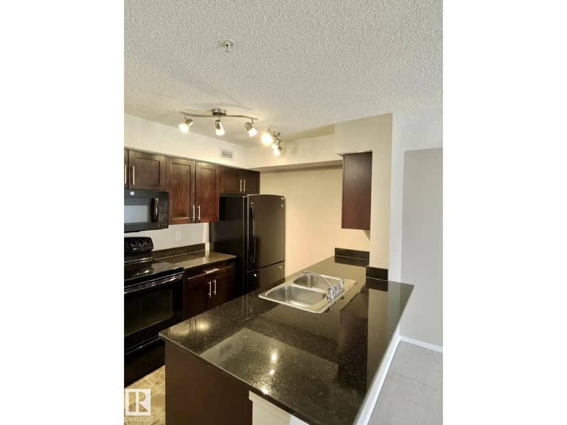 #303 1060 McConachie Bv NW, Edmonton, photo 4