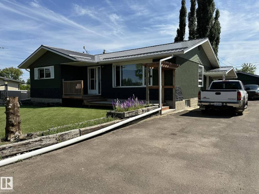 5319 44 AV, Smoky Lake Town