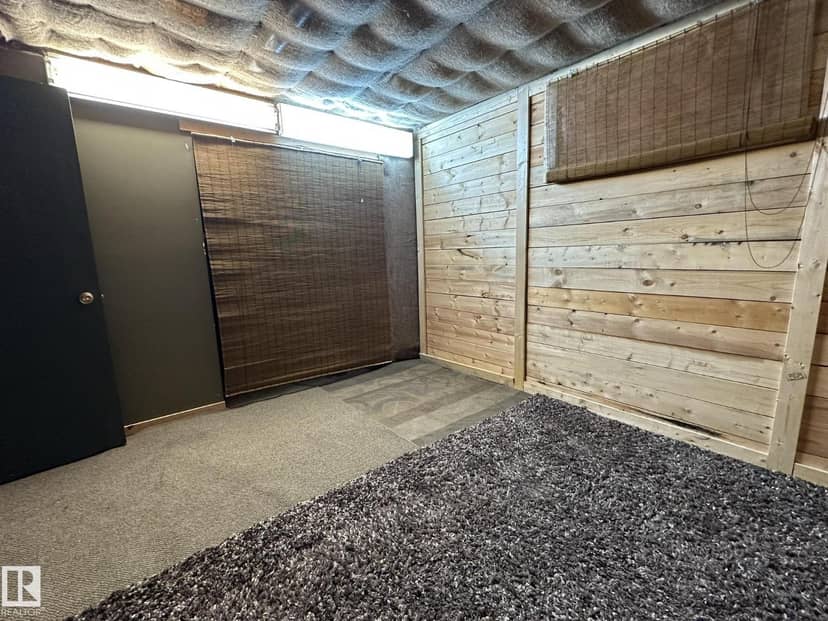 5319 44 AV — photo 28 of 40