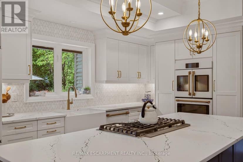 302 Harmony Road — photo 8 of 40
