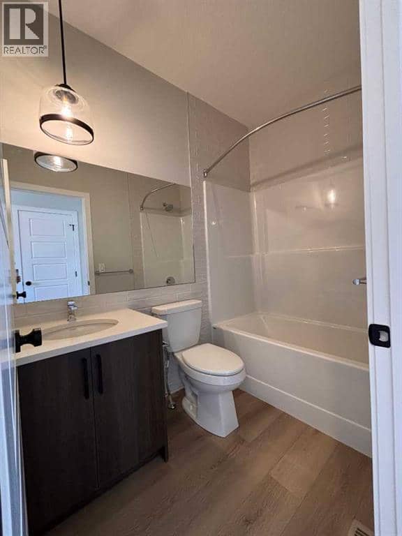 475 Baywater Green SW, Airdrie, photo 6