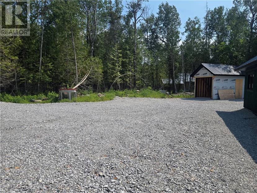 392 Goose Gap Cres. — photo 13 of 40
