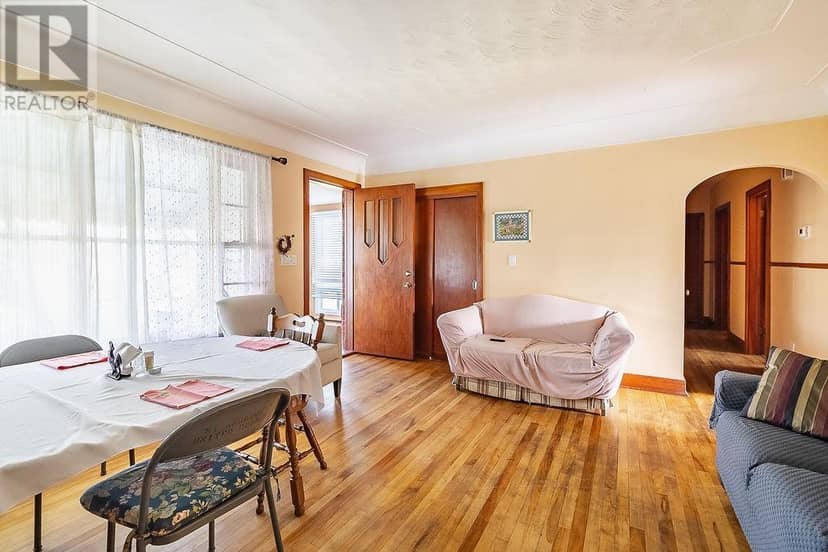 928 Great Northern RD — photo 11 of 33