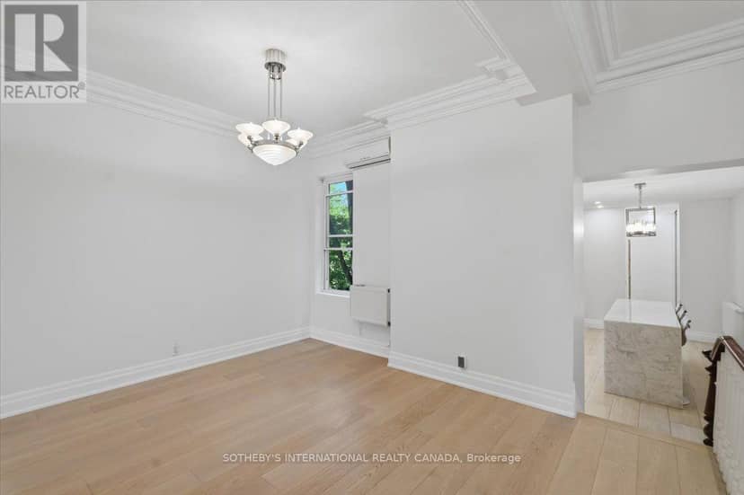 33 Rose Avenue — photo 17 of 40