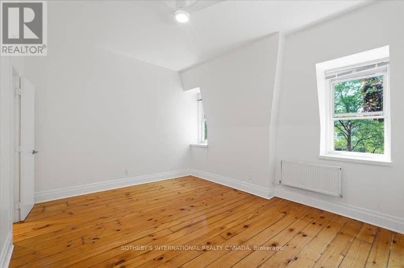 33 Rose Avenue — photo 23 of 40
