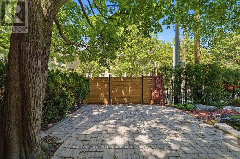 33 Rose Avenue — photo 38 of 40