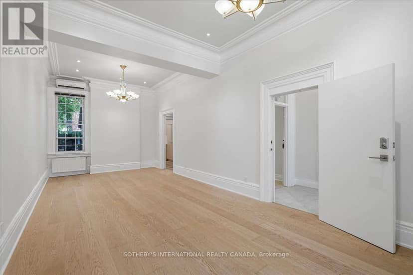 33 Rose Avenue — photo 7 of 40