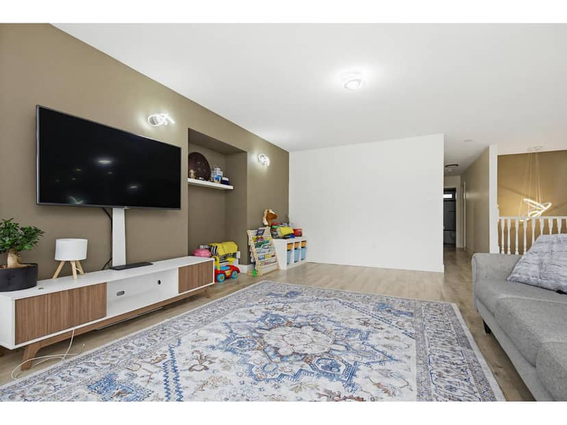 8103 CARIBOU STREET, Mission, photo 8
