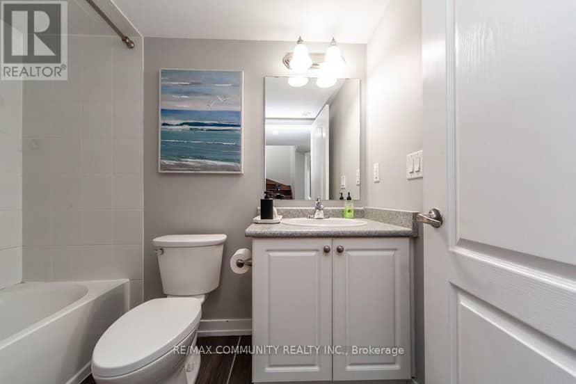2322 - 20 Westmeath Lane — photo 35 of 40