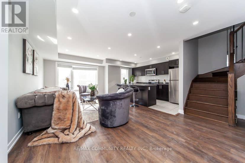 2322 - 20 Westmeath Lane — photo 9 of 40