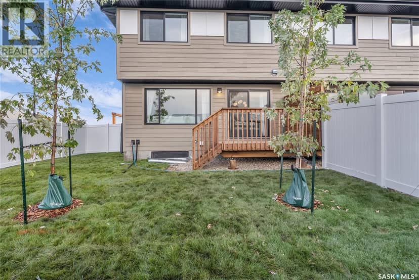 313 155 McFaull WAY — photo 33 of 39