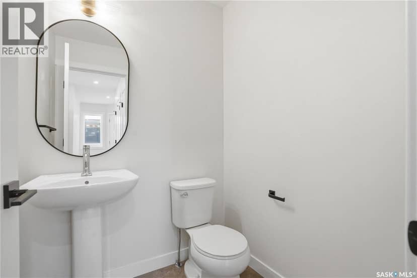 313 155 McFaull WAY — photo 4 of 39
