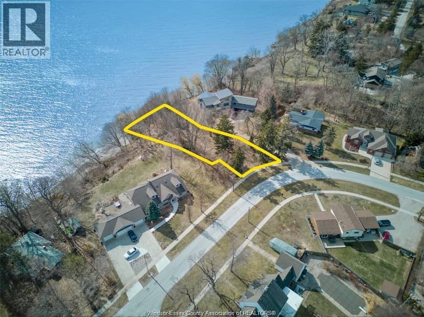 V/L Briarwood Crescent — photo 1 of 14